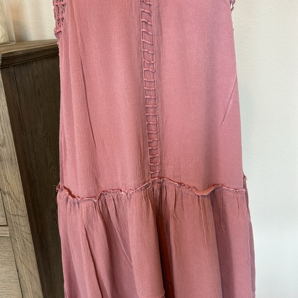 Umgee: Fit & Flare Mauve Sheer Embroidery Sleeveless Dress, Size Medium - Picture 5 of 15